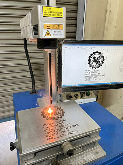 彰化縣-耀德工業-模具開發-提供一站式製造 從設計到量產--雷射雕刻